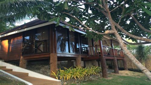 Anda White Beach Resort