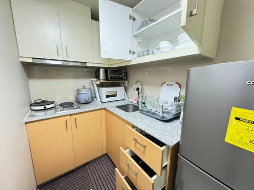 Executive Gem beside Malls and Bars at Uptown BGC