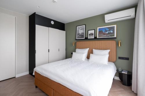 YAYS Antwerp Opera by Numa