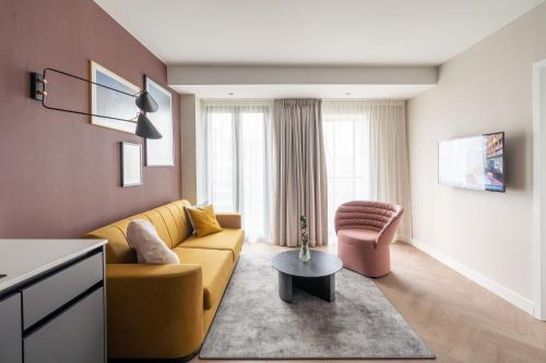 YAYS Antwerp Opera by Numa