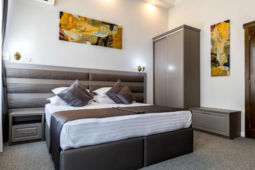 La Strada Boutique Villa