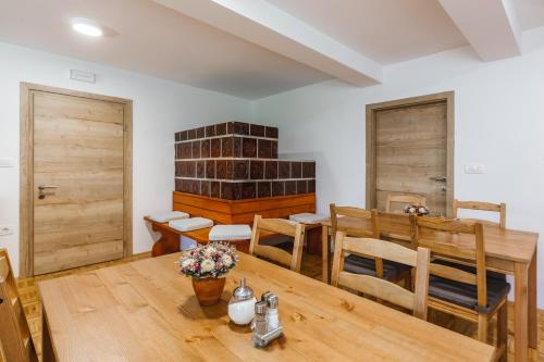 Domačija Log v Bohinju