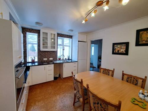 Spacious Apartment -Top Location