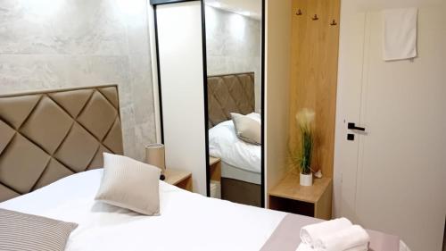 Square Point Apartments