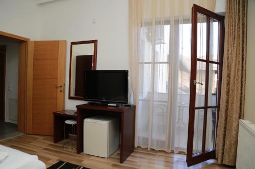 Venisi Hotel