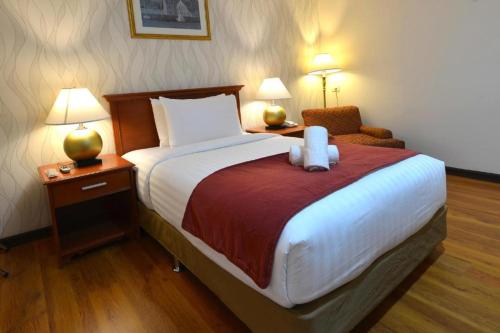 Royal Suites Condotel