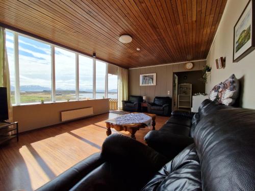 Helgafell Farmhouse