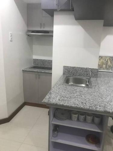 Loft Style Condo Unit in Makati with Netflix WIFI