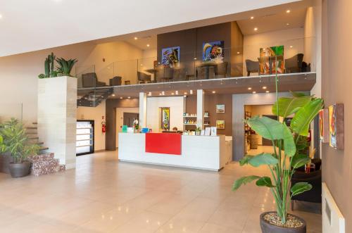 BHotel