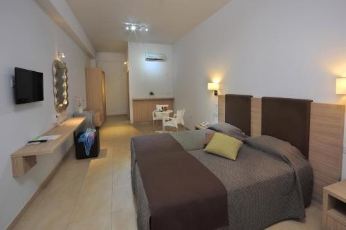 Nelia Gardens Hotel