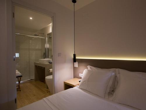 The 8 Downtown Suites