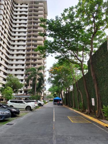 Cypress Towers Condo near Airport near Vista Mall near BGC in Taguig City