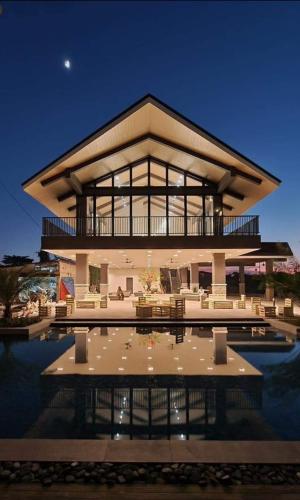 Zhamira Avior's Condominium