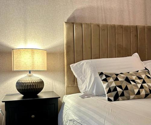 Crown Street Aparthotel 2