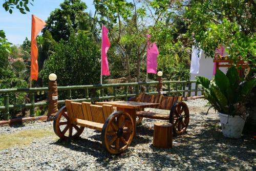 Leah's Crestview Farm Resort