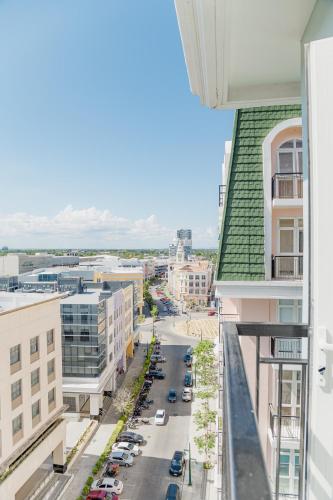 2 BR 5 pax Spacious Elegant Condo in Saint Dominique, Megaworld, Iloilo City