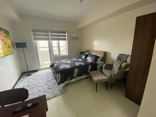 AMAZING VIEWS ACROSS SHANGRILA MALL and NEAR MEGAMALL GREENFIELD DISTRICT