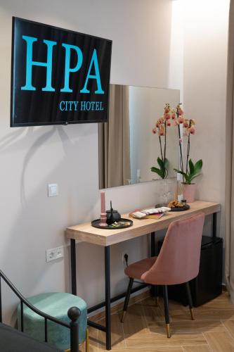 IRA Hotel