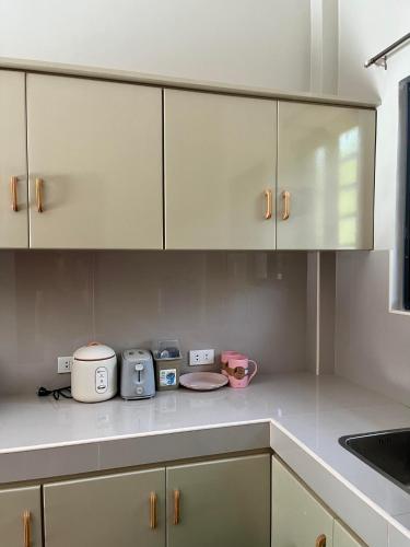 Riz Place Homestay - Queen Sized Bunk x Air-conditioned