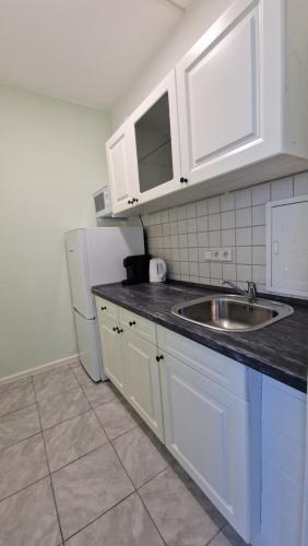 CityCenter Apartment - BigTV-PS4-Netflix-Parking