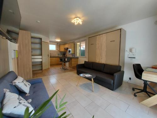 Rare, cosy studio terrasse au coeur de St-Jorioz