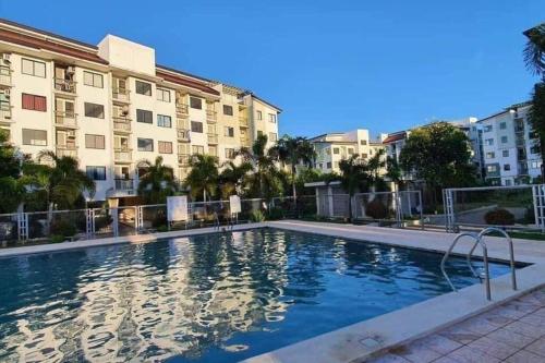 Zyra's Cozy Staycation