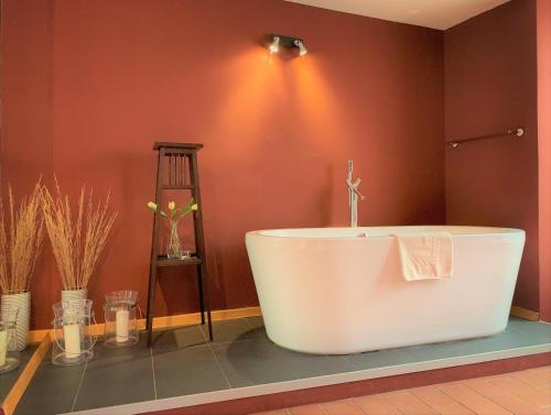 Small Luxury Palace Residence Hotel
