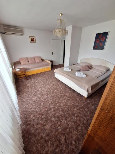 Apartmaji Mojca