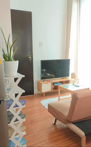 Lorwin Family House Scapes