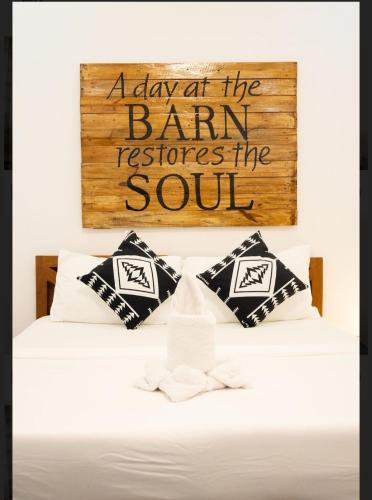 D’ Backpackers Barn