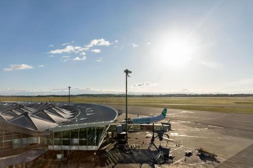 Moxy Lyon Airport