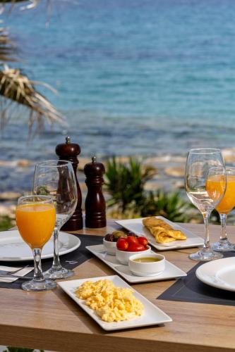 PHEIA Vriniotis Resorts