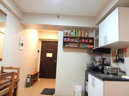 Atria T3 Unit 624 Pool View