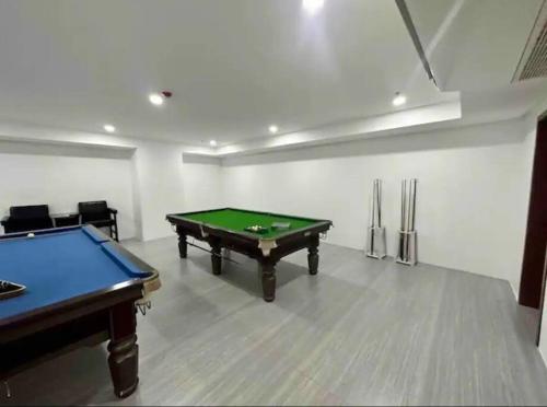 Modern and Cozy Loft Bed Suite