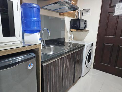 Persimmon Studios - Studio Unit- 16th Floor - 1641