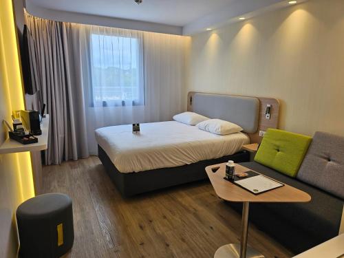 B&B HOTEL Deauville-Touques