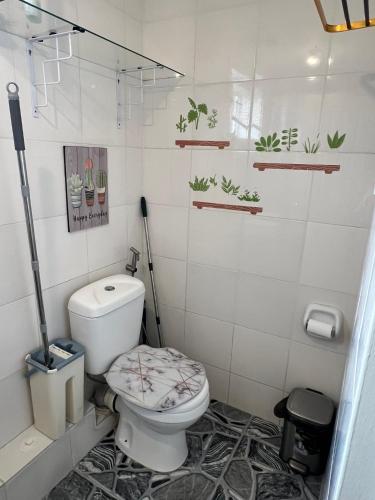 Lan’z cozy 2 bedroom 8 spatial maa