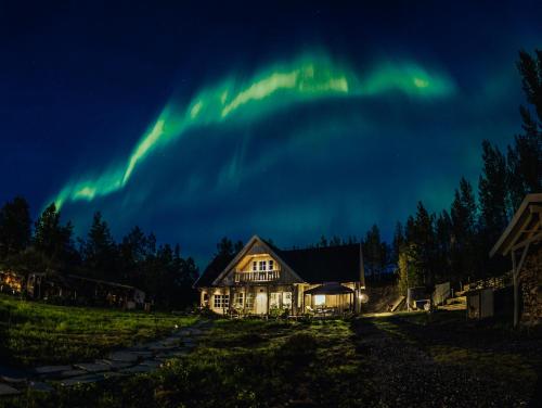 Trasti & Trine's Lodge