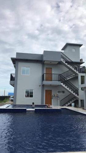 VillaMar Ramos Resort