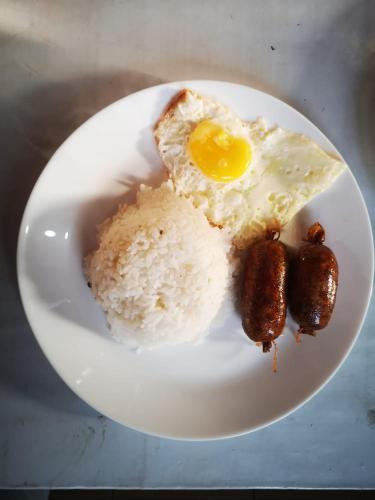 7th Heaven Lodge and Cafe