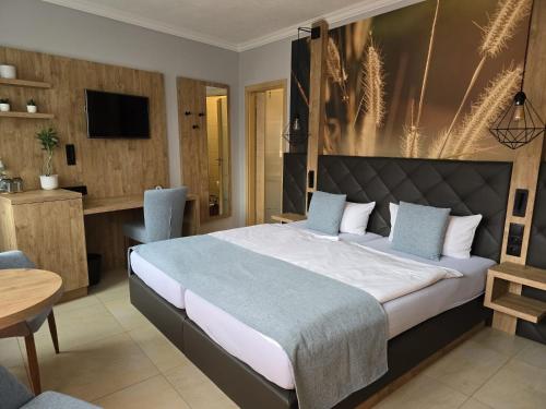 Marlis Pension