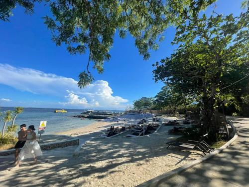 Mactan Newtown Condo with Free airport pickup