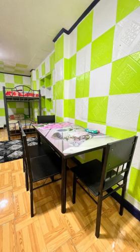 Deyo Guest House Room Green