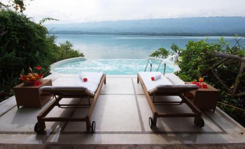 Badian Island Wellness Resort