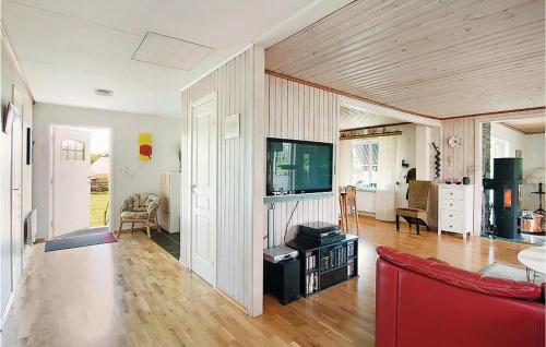 4 Bedroom Lovely Home In Målerås