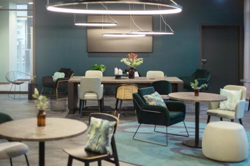 Holiday Inn - the niu, Cure Erlangen