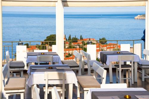 Hotel Adrovic