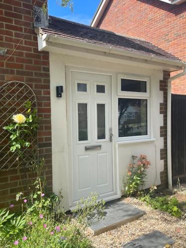 Studio 40 cosy compact space in quiet location in Seaford