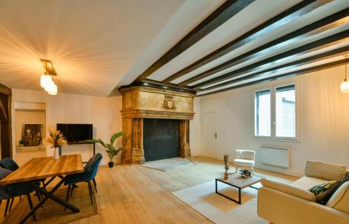 La Dame Blanche - Appartement hypercentre historique - Parking privé