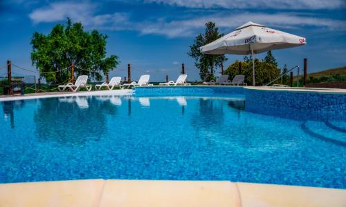 Delta Resort Treetop by Eight Continents